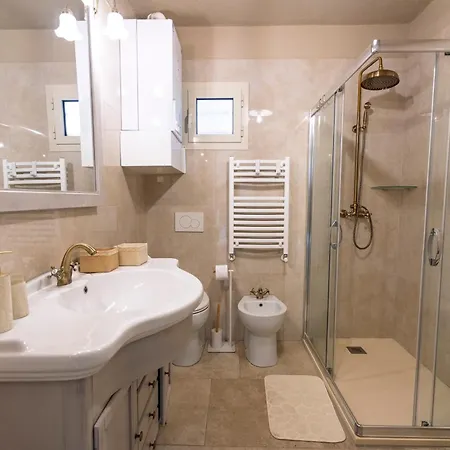 Apartamento Old House - Historic Beauty Home, Otranto