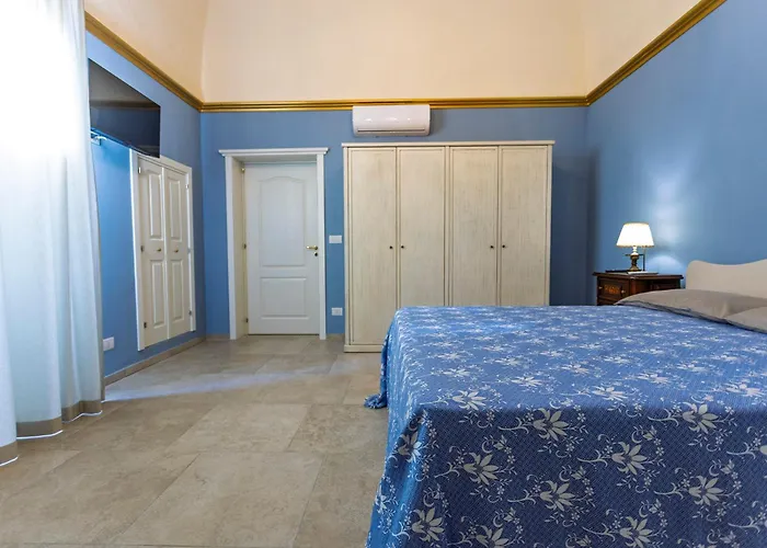 Old House - Historic Beauty Home, Apartmán Otranto