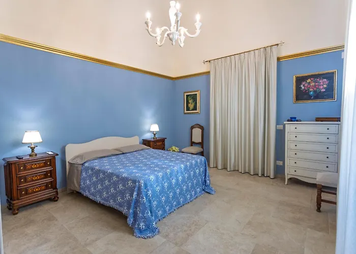 Old House - Historic Beauty Home,